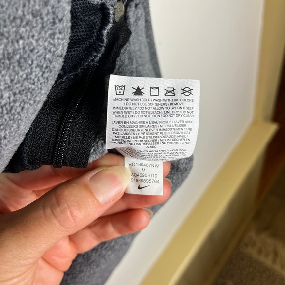 Nike Tech Dri-FIT Womens M Funnel Neck Pullover Sweatshirt Gray Cowlneck Cozy - Picture 4 of 10